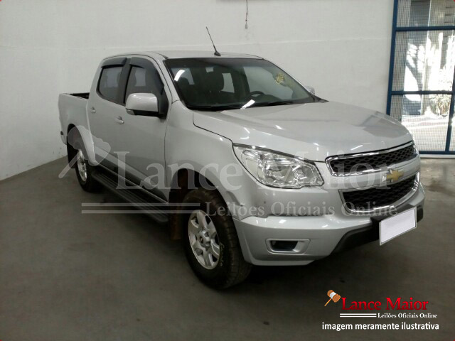 LOTE 026 - Chevrolet S10 LTZ 2.5 4x2 (Cab Dupla) 2015