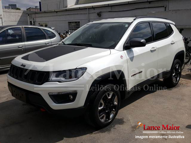 LOTE 037 - JEEP Compass 2.0 TDI Multijet Trailhawk 4WD 2017