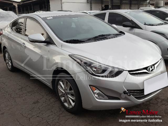 LOTE 023 - HYUNDAI ELANTRA GLS 2.0 16V 2015