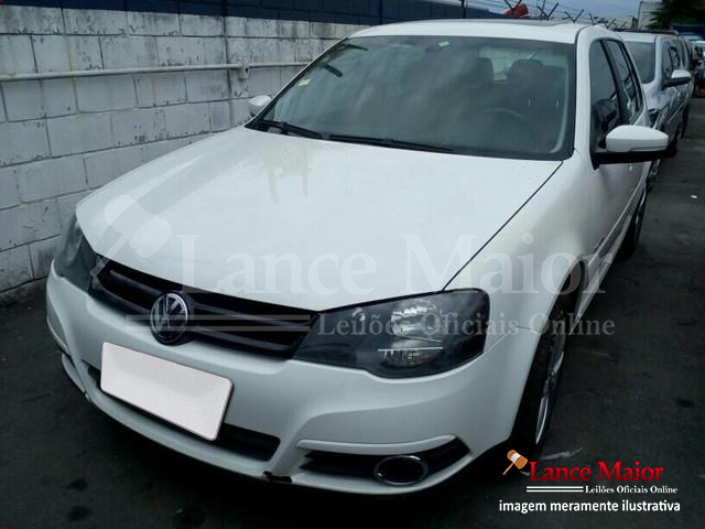 LOTE 029 - Volkswagen Golf VHT 1.6 Total 2012